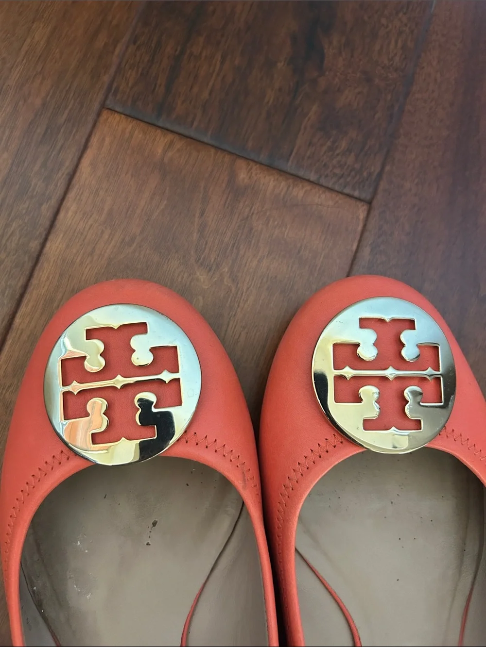 Tory Burch Coral Leather Logo Round-Toe Flats